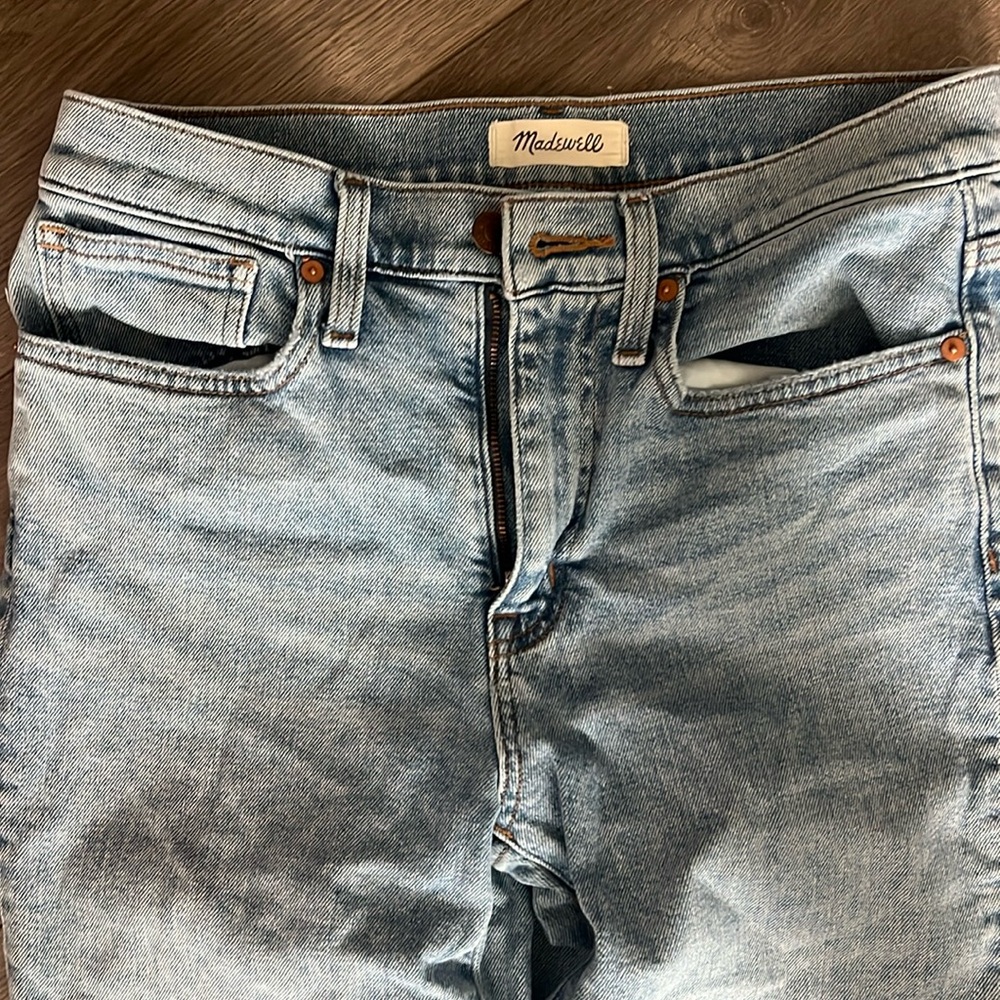 Madewell jeans size 26 “the girl Jean”